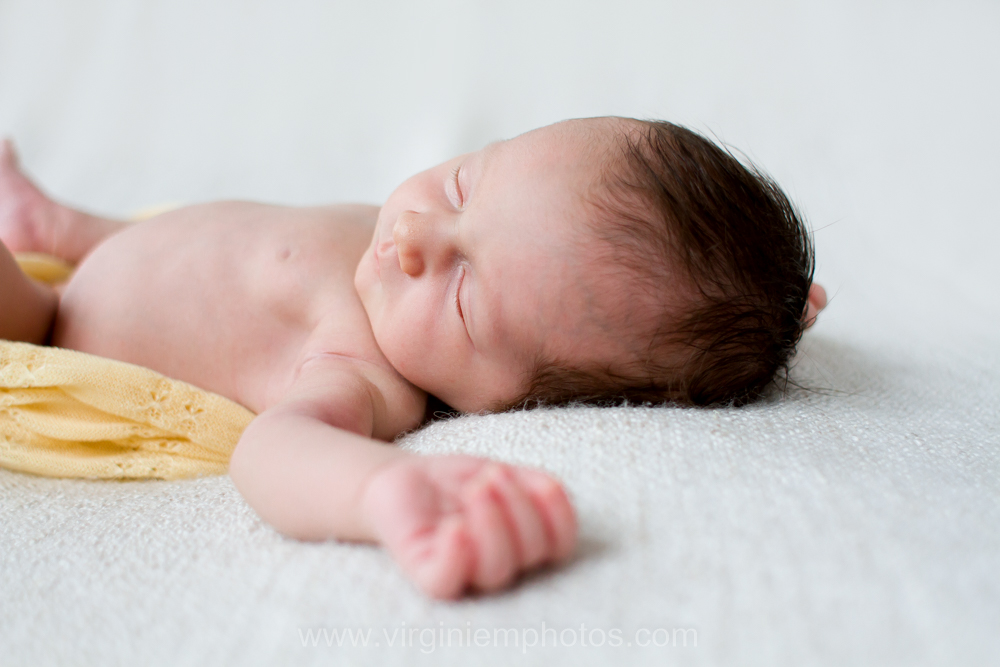 Nord-naissance-nouveau né-Virginie M. Photos-Photographe-studio-bébé (10)