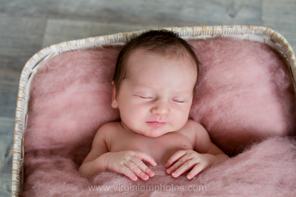 Nord-naissance-nouveau né-Virginie M. Photos-Photographe-studio-bébé (11)