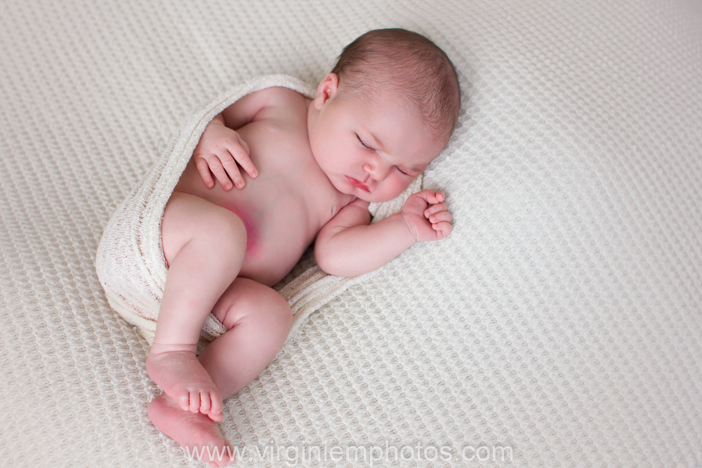 Virginie M. Photos - photographe - nord - photographe nord - naissance - bébé - séance naissance - nouveau né - Croix - photos (11)