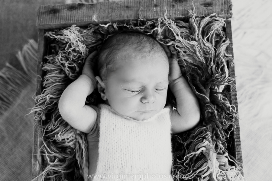 Virginie M. Photos-séance naissance-naissance-nouveau né-bébé-photographe-nord (18)