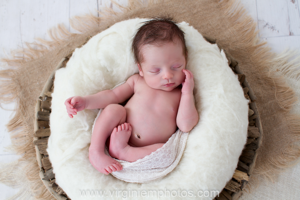 Virginie M. Photos - Enzo - photographe nord - nord - naissance - nouveau né - bébé - séance naissance - photos - Croix (10)
