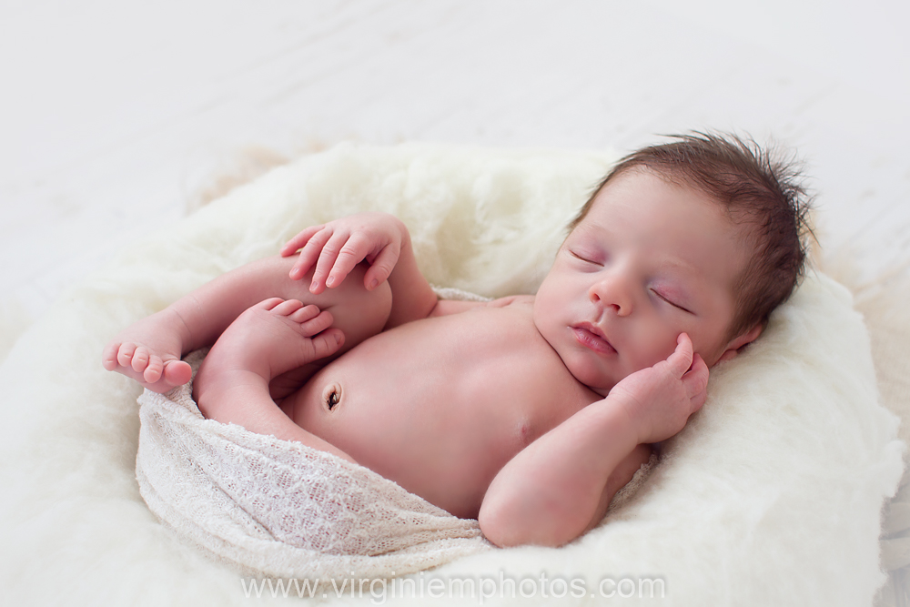 Virginie M. Photos - Enzo - photographe nord - nord - naissance - nouveau né - bébé - séance naissance - photos - Croix (11)