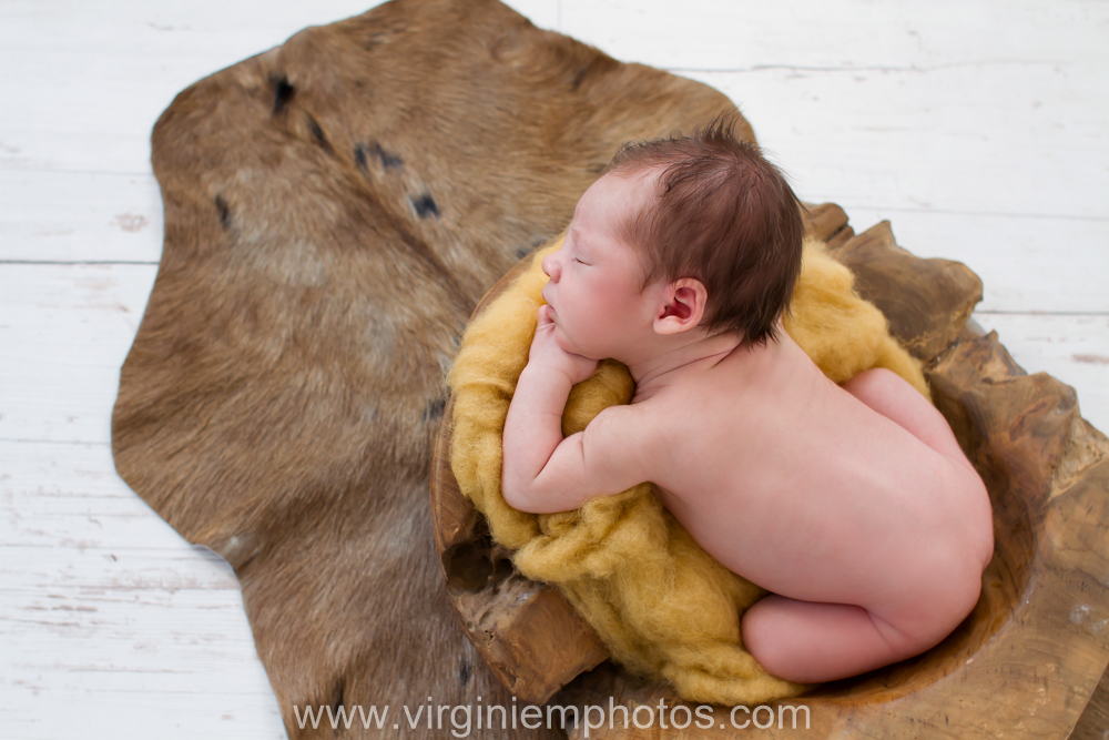 Virginie M. Photos - Enzo - photographe nord - nord - naissance - nouveau né - bébé - séance naissance - photos - Croix (15)