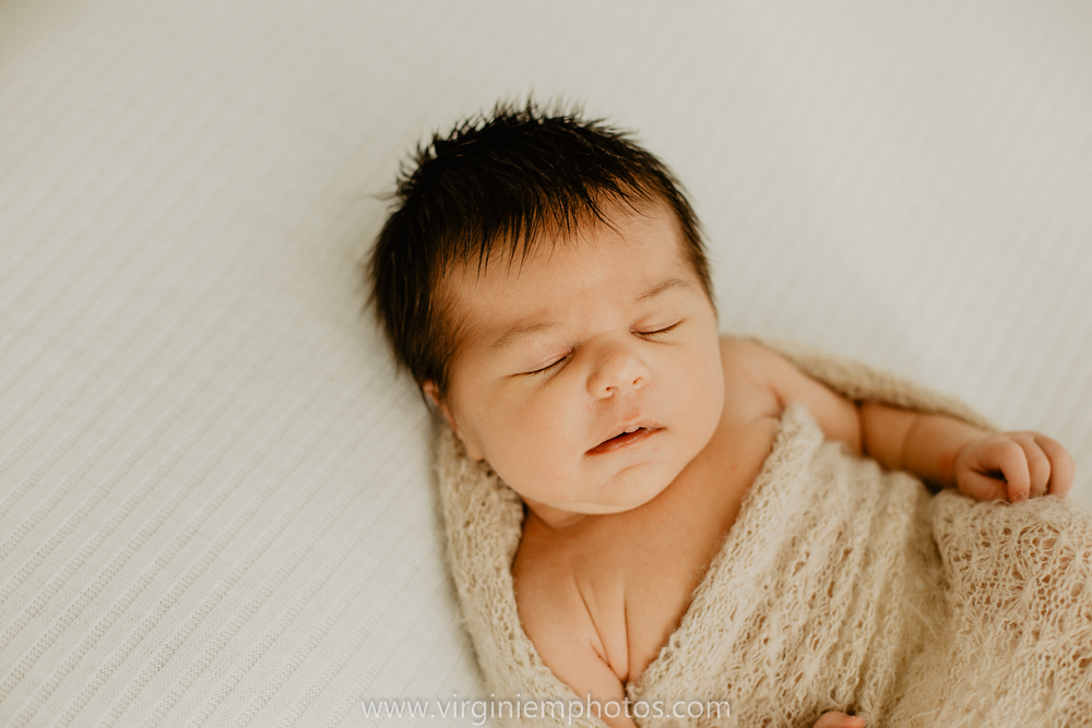 Virginie M. Photos-séance naissance-bébé-nouveau né-famille-photos-studio-photographe Lille-Croix-Nord (4)