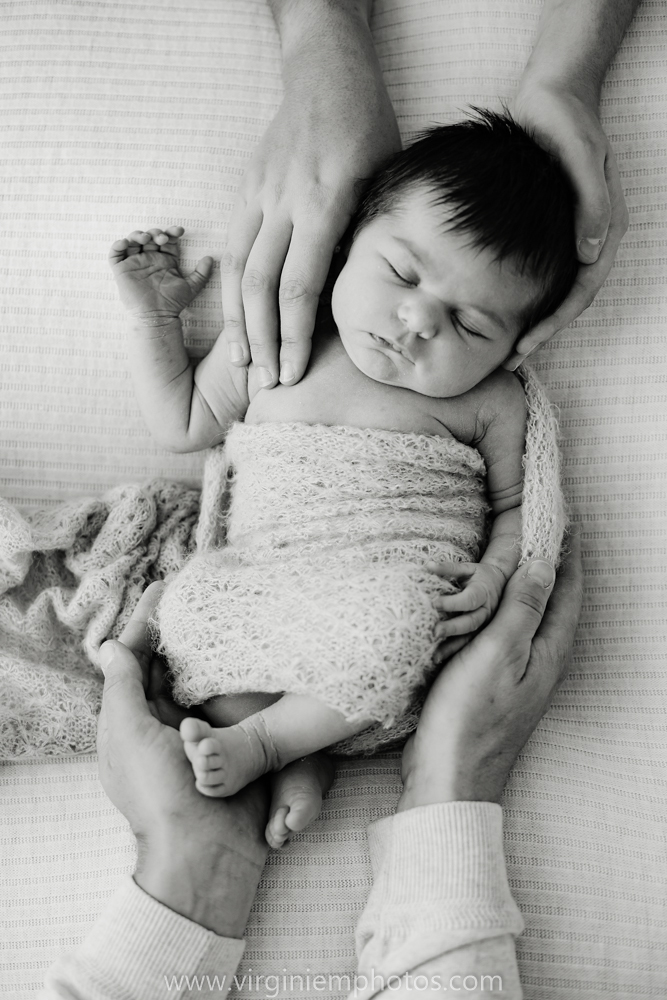 Virginie M. Photos-séance naissance-bébé-nouveau né-famille-photos-studio-photographe Lille-Croix-Nord (7)