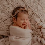 Portrait photo de bébé souriant